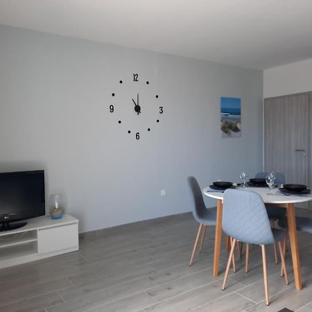Apartmani Gabrijel ノヴィ・ヴィノドロスキー エクステリア 写真
