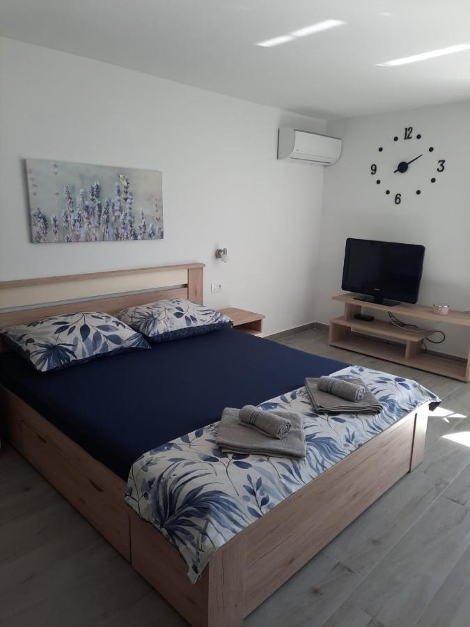 Apartmani Gabrijel ノヴィ・ヴィノドロスキー エクステリア 写真