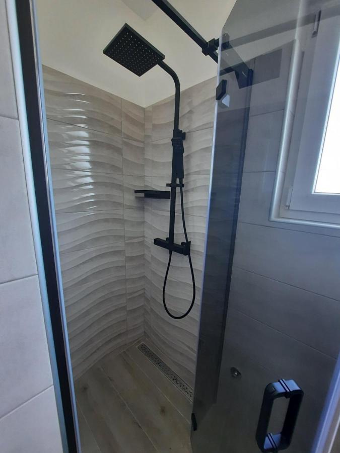 Apartmani Gabrijel ノヴィ・ヴィノドロスキー エクステリア 写真