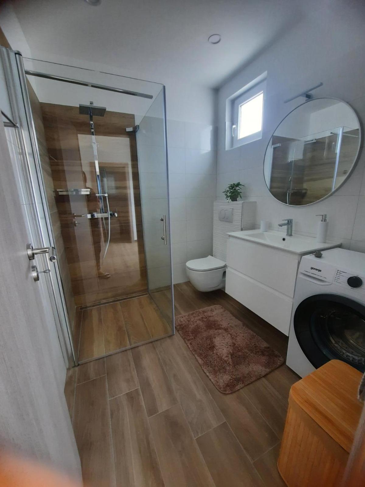 Apartmani Gabrijel ノヴィ・ヴィノドロスキー エクステリア 写真