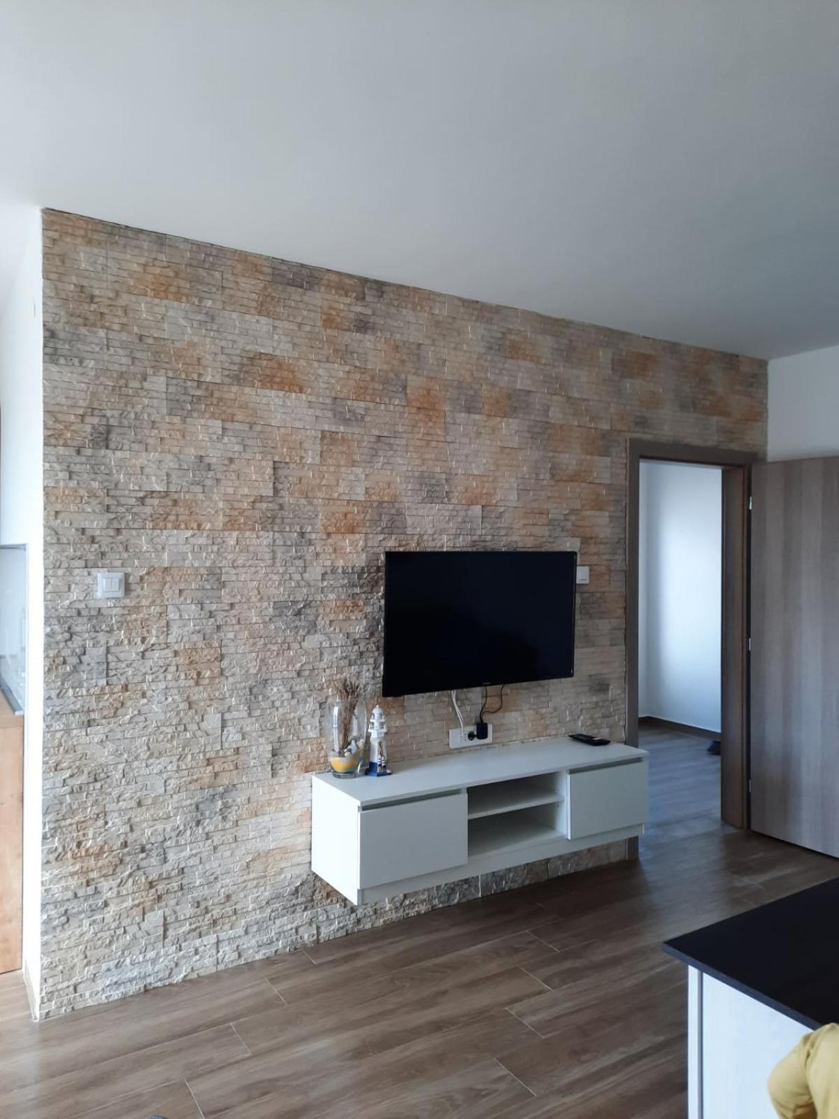 Apartmani Gabrijel ノヴィ・ヴィノドロスキー エクステリア 写真